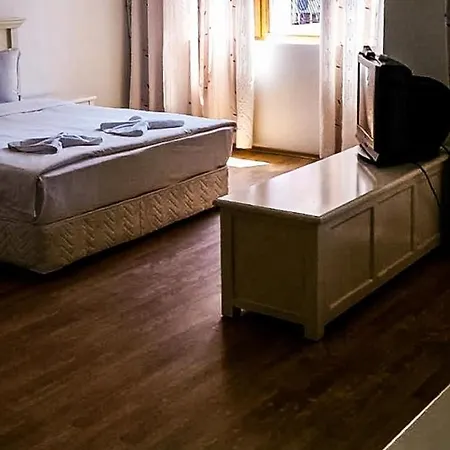 Deluxe With Cacao Beach At The Doorstep 1 Bedroom Apts Apartment *